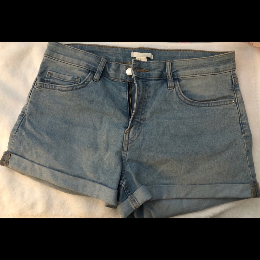 H&M Denim Shorts (BRAND NEW)